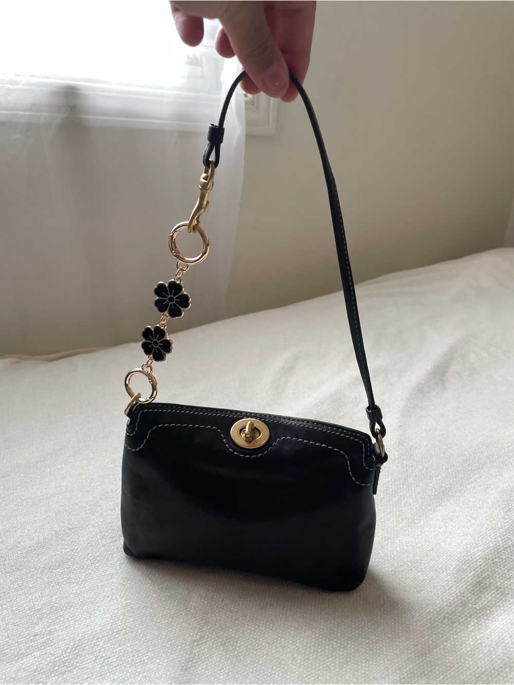 SOLD🖤